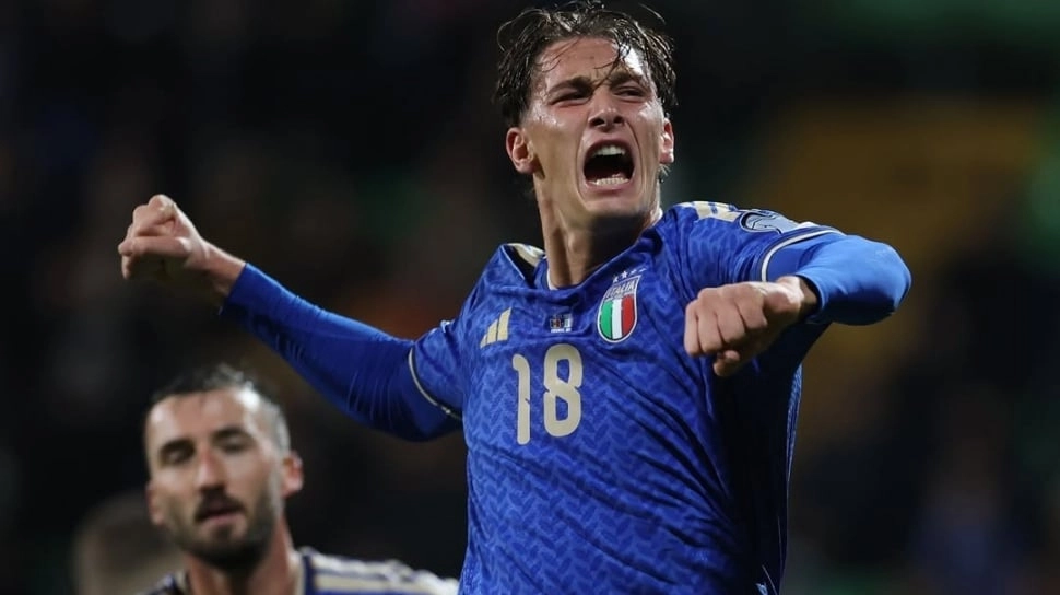 Cetak Gol Beruntun, Pio Esposito Tegaskan Selalu Maksimal untuk Italia