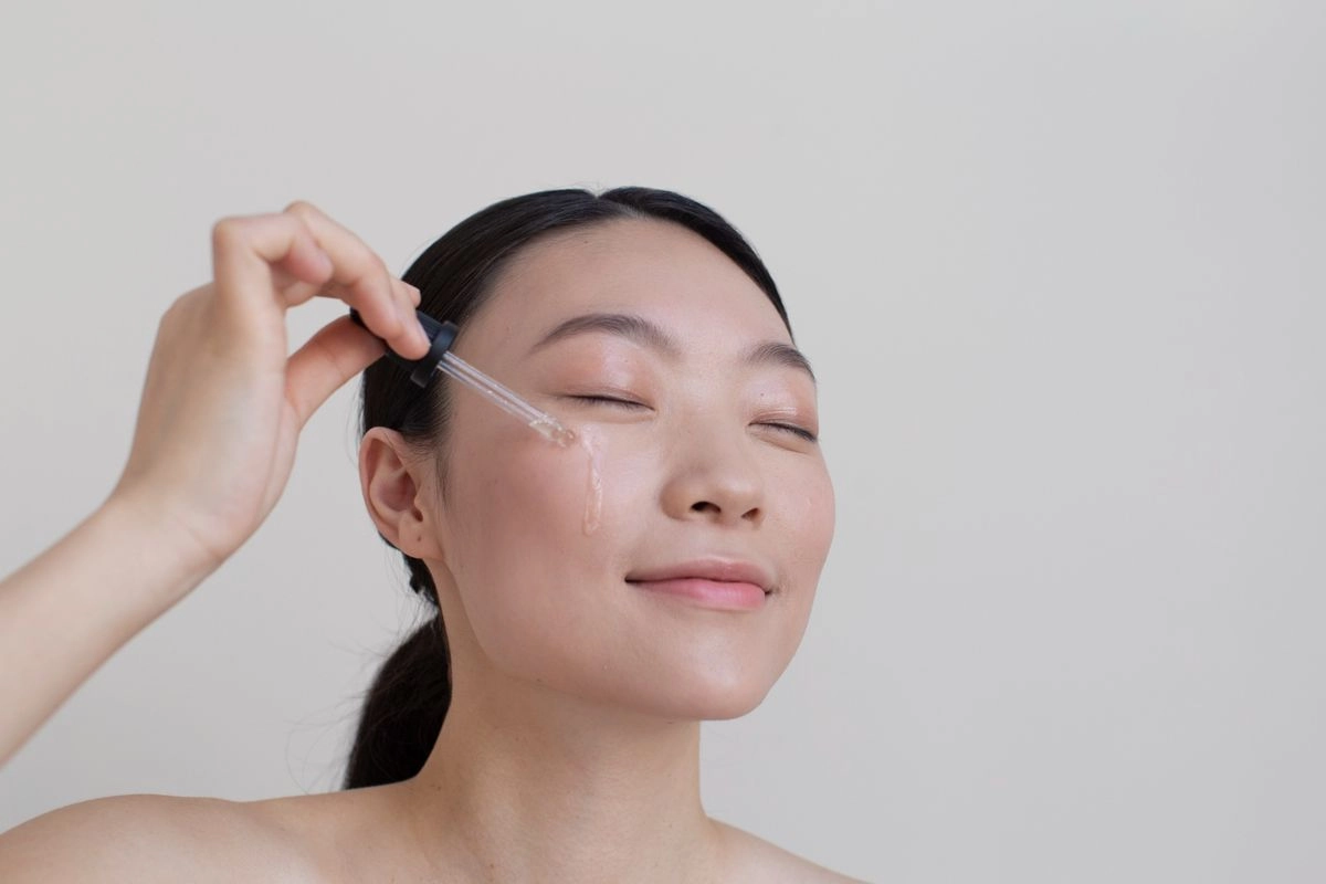 Dulu Makin Banyak Skincare Dianggap Lebih Baik, Kini Tren Skip-Care Justru Populer