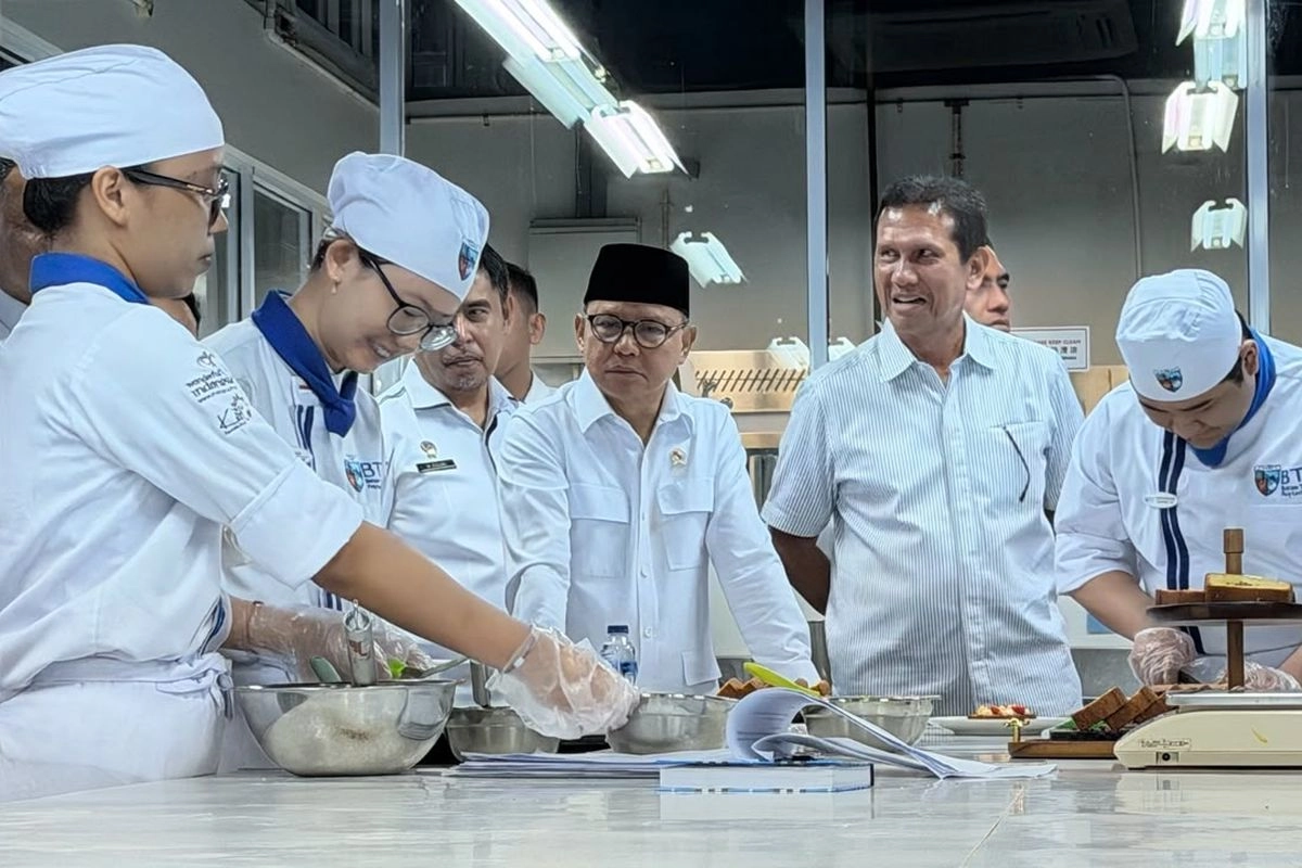 Resmikan Migrant Center BTP, Menteri P2MI Siapkan Talenta Hospitality Global