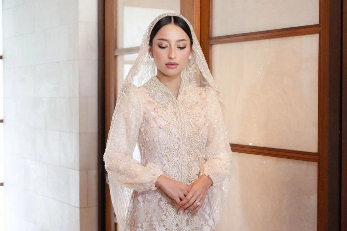 5 Gaya Pengajian Jennifer Coppen Jelang Pernikahan, Kembaran dengan Sang Putri