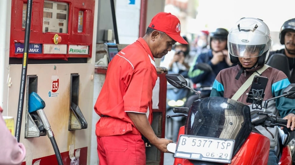 Dari Cibubur ke Kantor, Kenaikan Harga Pertamax Buat Warga Kelas Menengah Mengelus Dada
