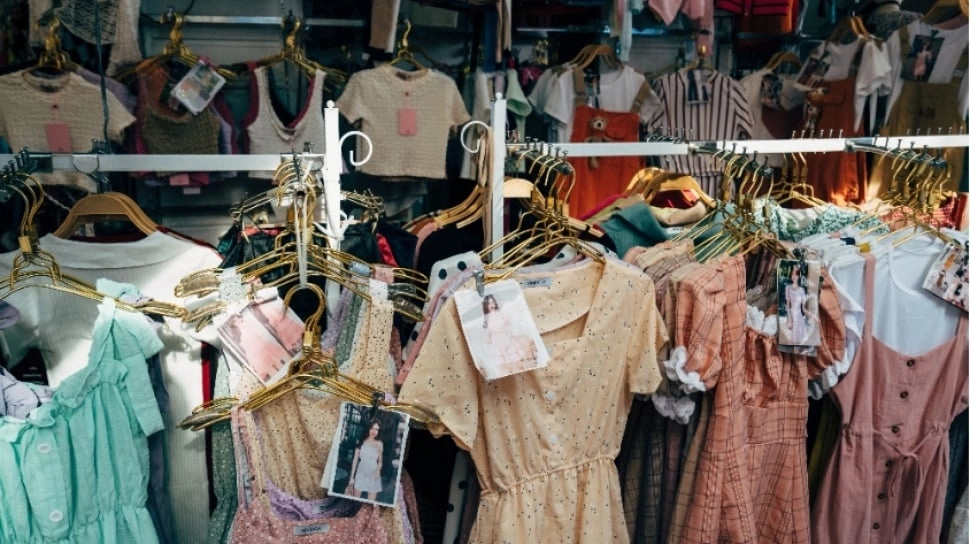 AI Jadi Mesin Utama Fast Fashion: Riset Soroti Dampaknya bagi Pasar dan Lingkungan